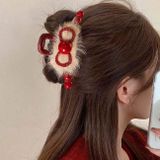  Kẹp Tóc Đính Hạt Đỏ Và Lông Vũ Giả 