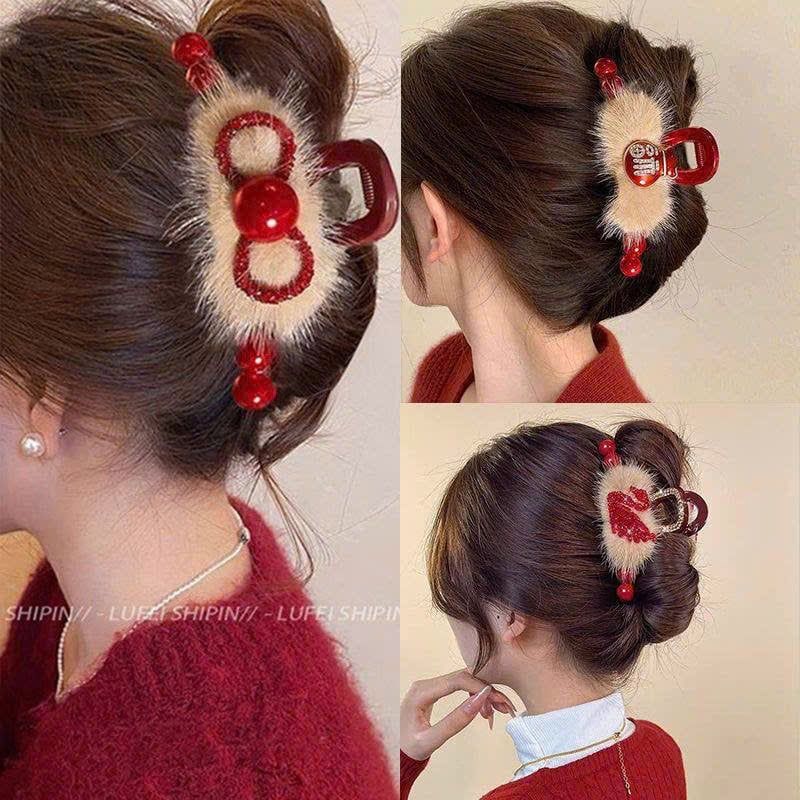  Kẹp Tóc Đính Hạt Đỏ Và Lông Vũ Giả 