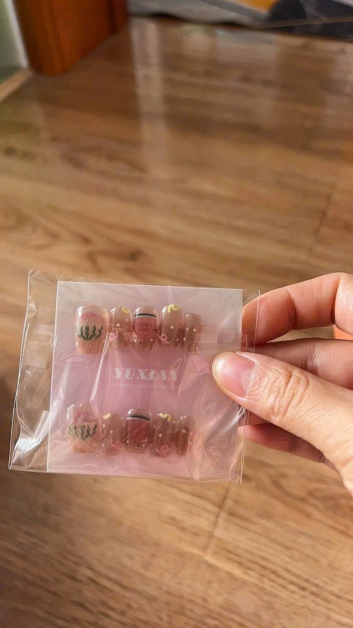  Set 10 chiếc Móng Tay Dán Thủ Công 