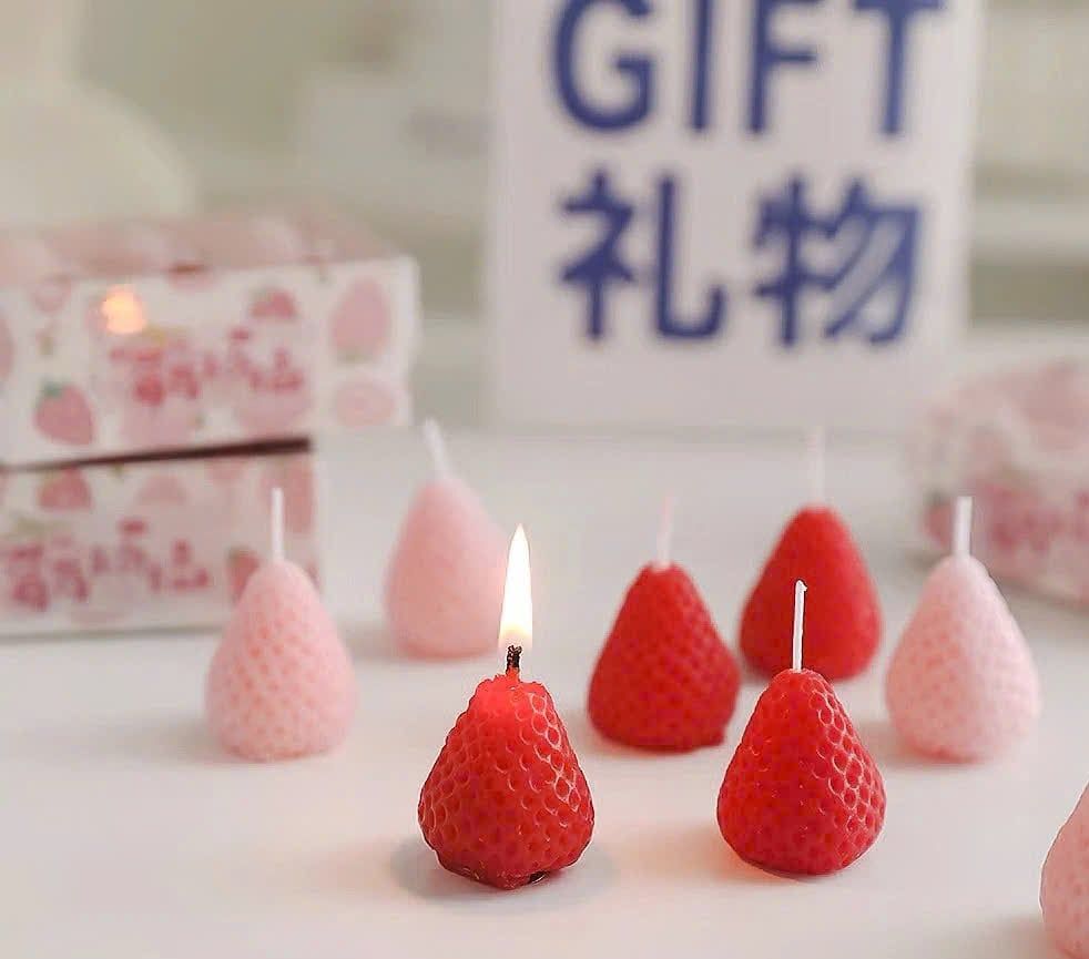  Nến Thơm Hình Quả Dâu Tây 