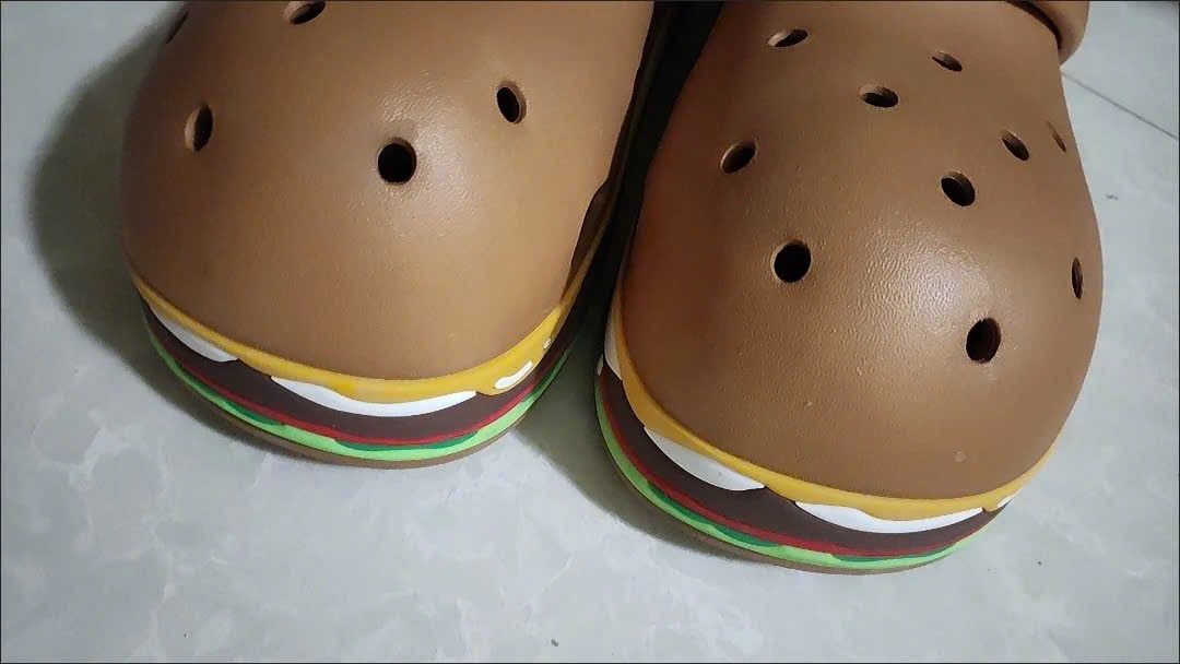  Dép Crocs Hoạ Tiết Bánh hamburger 