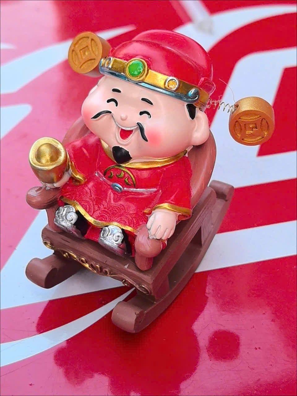  Tượng Trang Trí Thần Tài Ngồi Ghế Lắc 