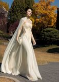  Glacyn Detachable Tulle High-Neck Cape 