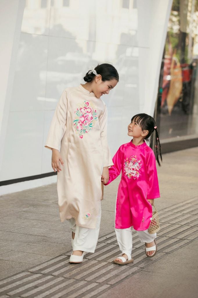 Giọt Nắng - Set Áo Dài Thêu Cao Cấp Bé Gái Be