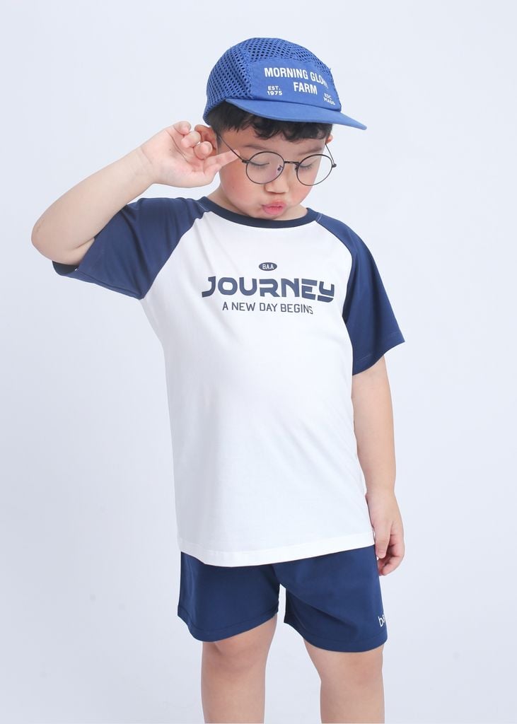 Bộ Thun Tay Raglan Bé Trai Trắng Phối Xanh Đen Journey