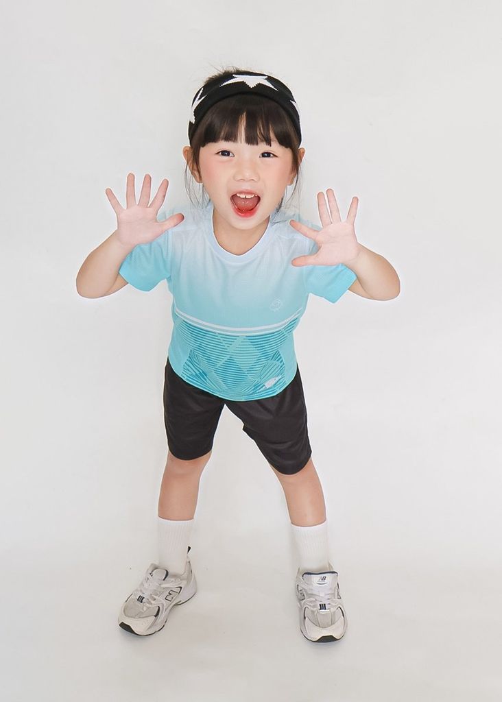 Set Thể Thao Siêu Nhẹ Ultra Light Cho Bé (Xanh Nhạt + Đen)