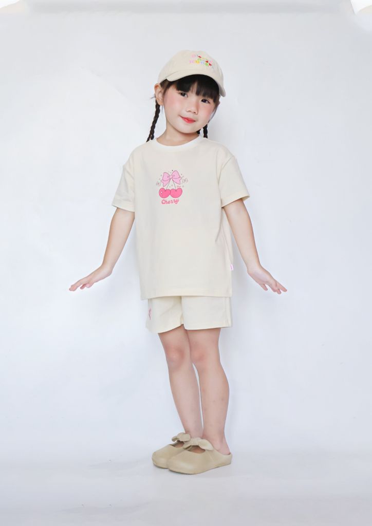 Bộ Thun Ngắn Tay Form Rộng Bé Gái Kem Sweet Cherry