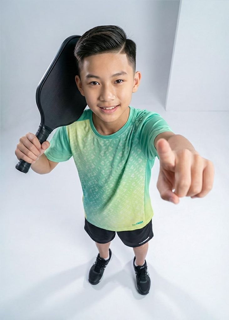 Áo Thun Thể Thao Cho Bé Siêu Nhẹ Ultra Light Xanh Lá Ombre Hoạ Tiết