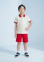 Set Polo Cổ Dệt Bé Trai Kem Hoạ Tiết Thuyền Kayak Phối Đỏ