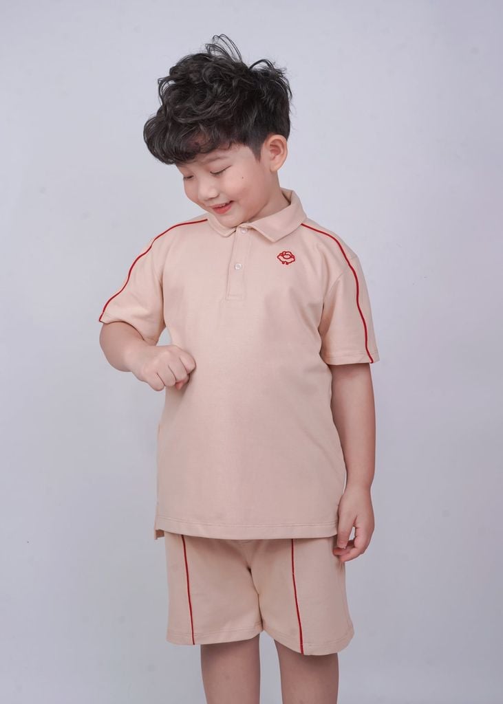 Set Polo Ngắn Tay Bé Trai Beige Viền Đỏ
