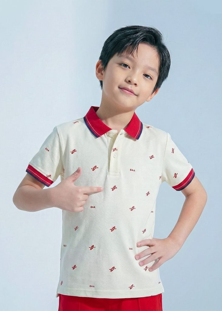 Set Polo Cổ Dệt Bé Trai Kem Hoạ Tiết Thuyền Kayak Phối Đỏ