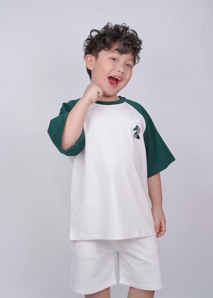 Set Thun Form Rộng Raglan Bé Trai Trắng Phối Xanh Thêu Ngựa