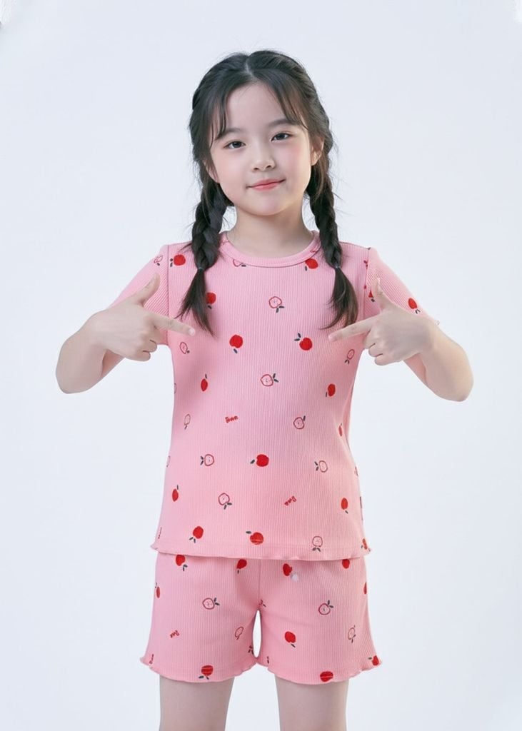 Bộ Thun Ngắn Tay Bé Gái Hồng Gân Hoạ Tiết Quả Táo
