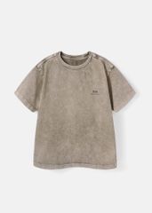 Áo Thun Form Rộng Bé Trai Wash Nâu Nhạt 02
