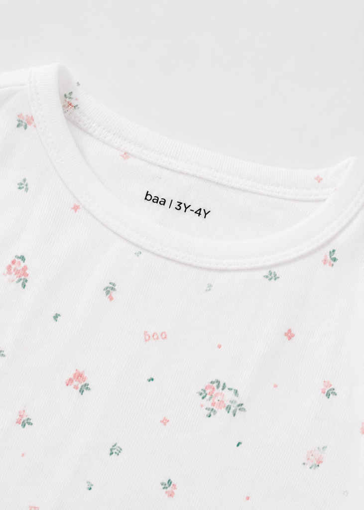 Bộ Thun Dài Bé Gái Viscose Trắng Hoạ Tiết Hoa Liti