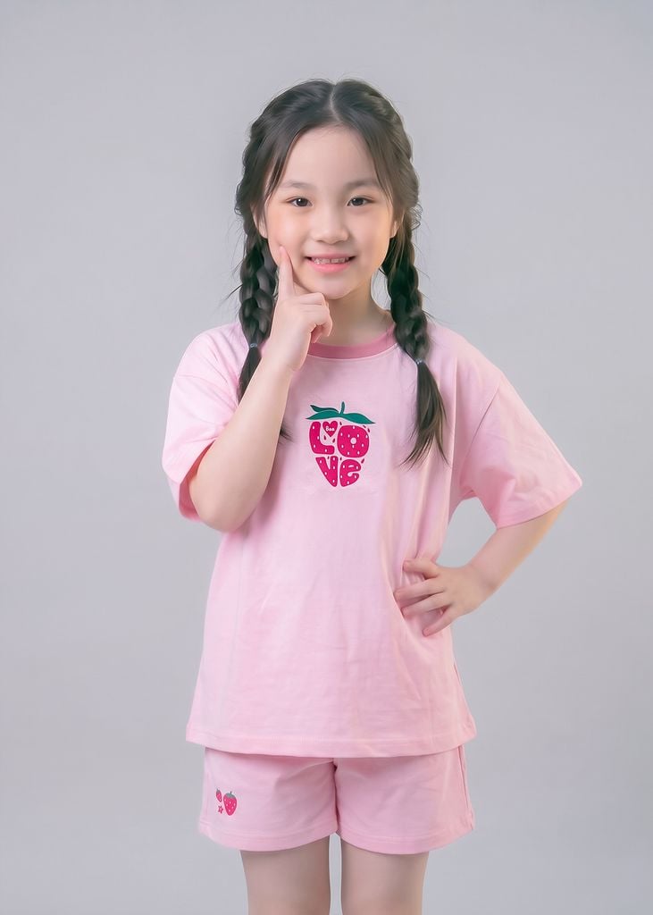 Bộ Thun Ngắn Tay Bé Gái Form Rộng Hồng Nhạt Strawberry 02