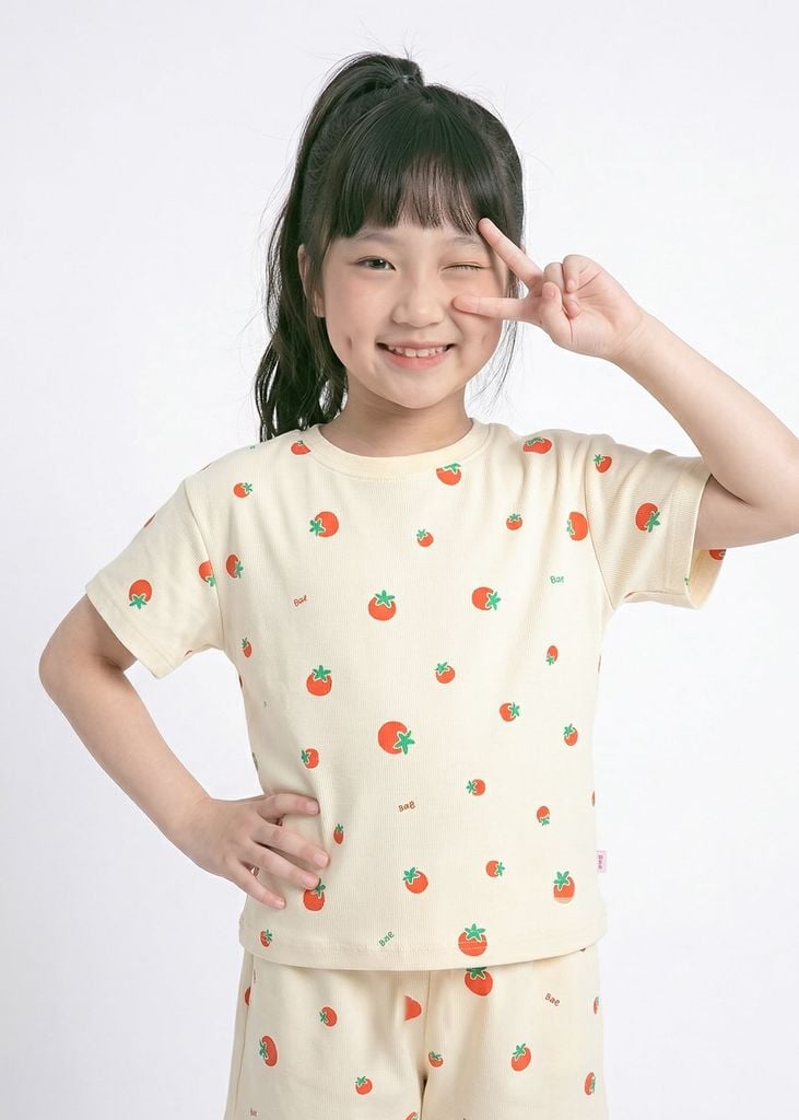 Bộ Thun Ngắn Tay Bé Gái Form Rộng Kem Họa Tiết Tomato