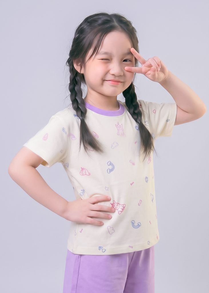 Bộ Thun Ngắn Tay Bé Gái Form Rộng Kem Hoạ Tiết Unicorn Phối Tím