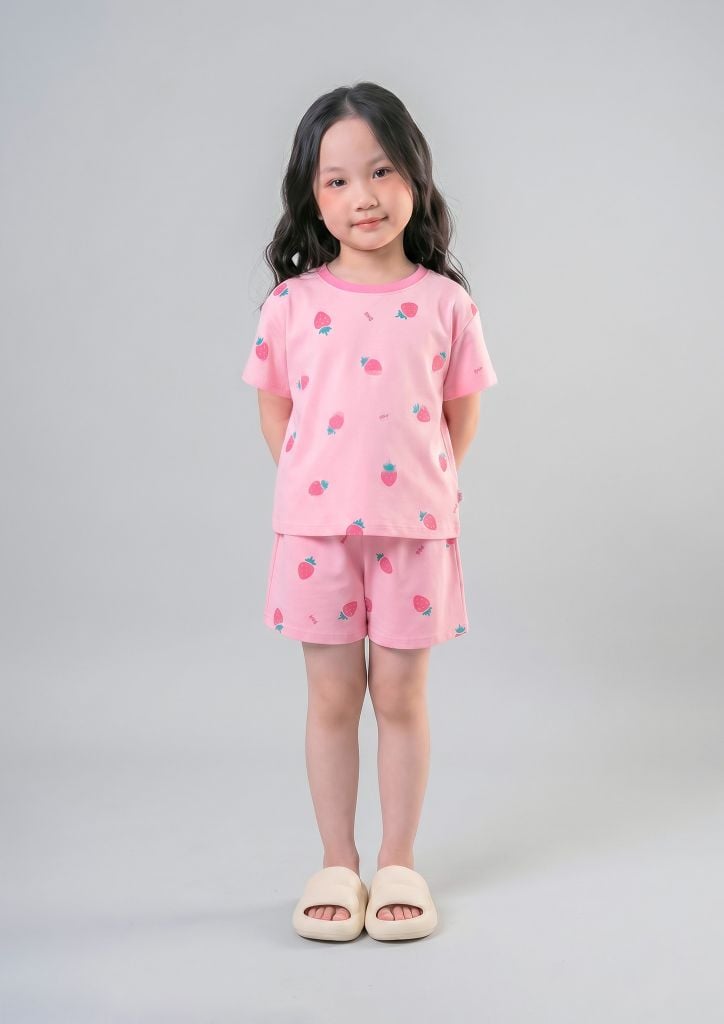 Bộ Thun Ngắn Tay Bé Gái Hồng Nhạt Hoạ Tiết Strawberry