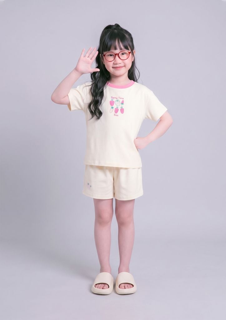 Bộ Thun Ngắn Tay Bé Gái Kem Berry Time
