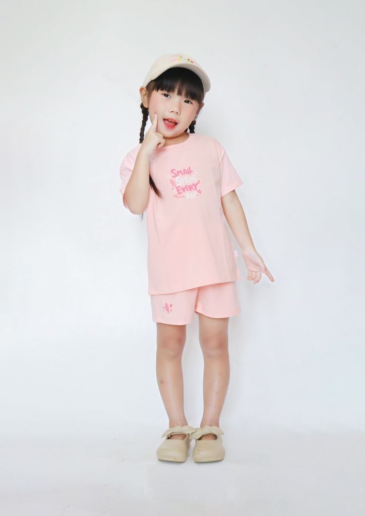 Bộ Thun Ngắn Tay Form Rộng Bé Gái Hồng Cam Small Steps Every Day
