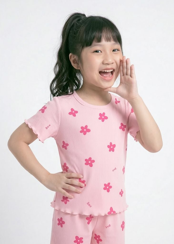 Đồ Bộ Ngắn Tay Bé Gái Gân Hồng Hoạ Tiết Hoa