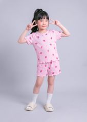 Đồ Bộ Ngắn Tay Bé Gái Gân Hồng Nhạt Hoạ Tiết Strawberry