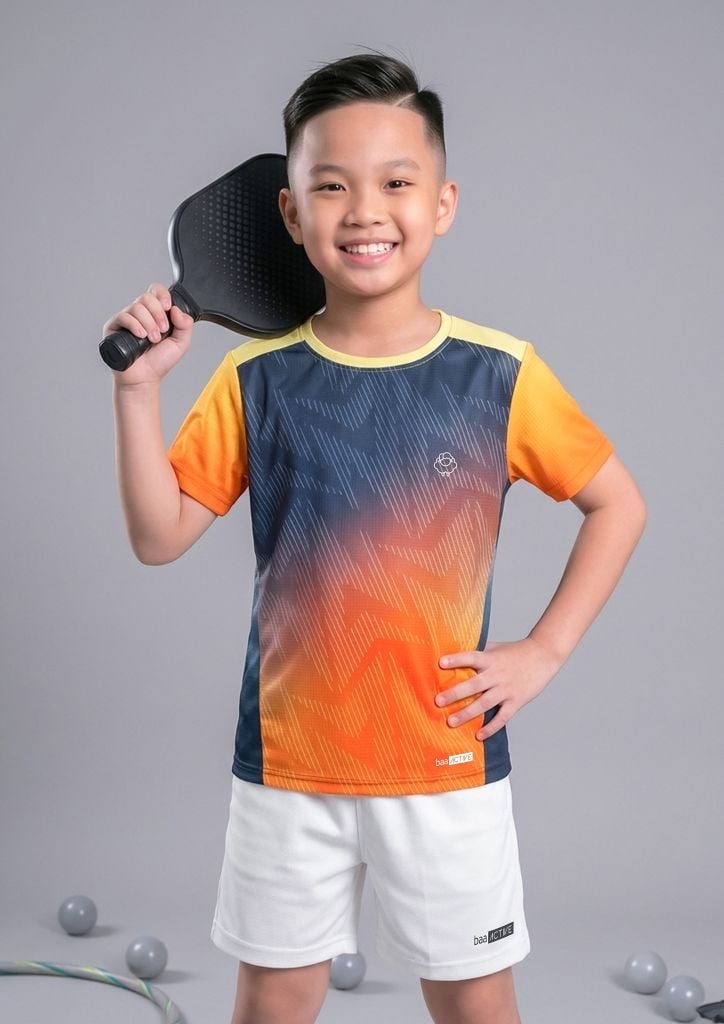 Set Thể Thao Cho Bé Siêu Nhẹ Ultra Light Hoạ Tiết Lightning (Cam Ombre + Trắng 02 Form Ngắn)