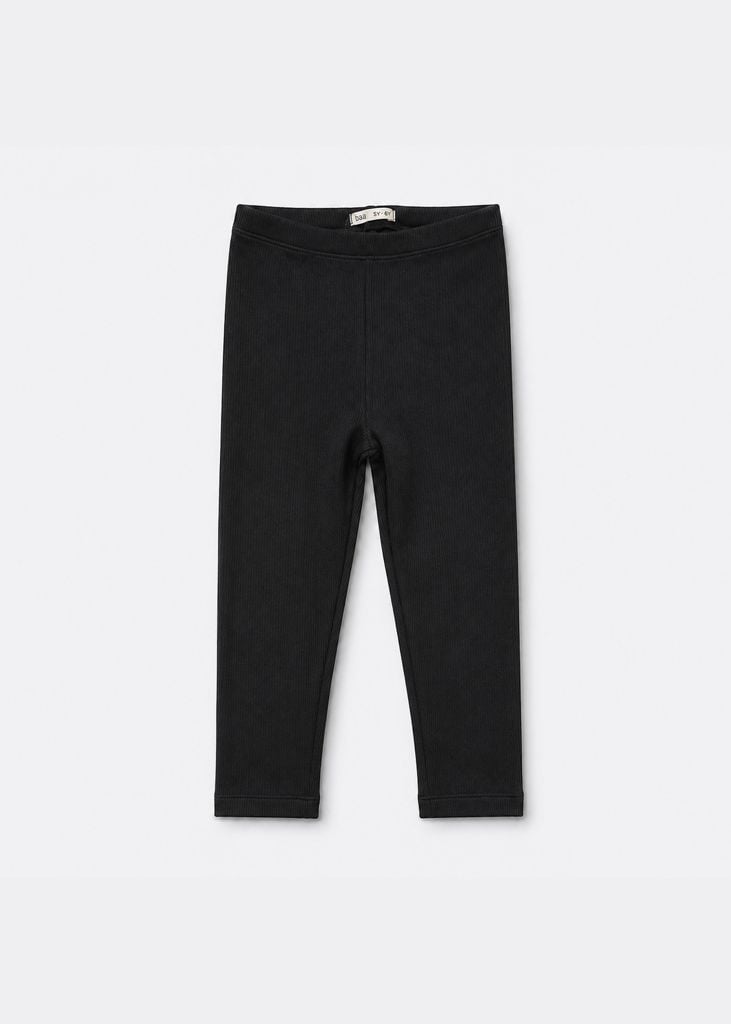 Quần Legging Bé Gái Gân Đen 02