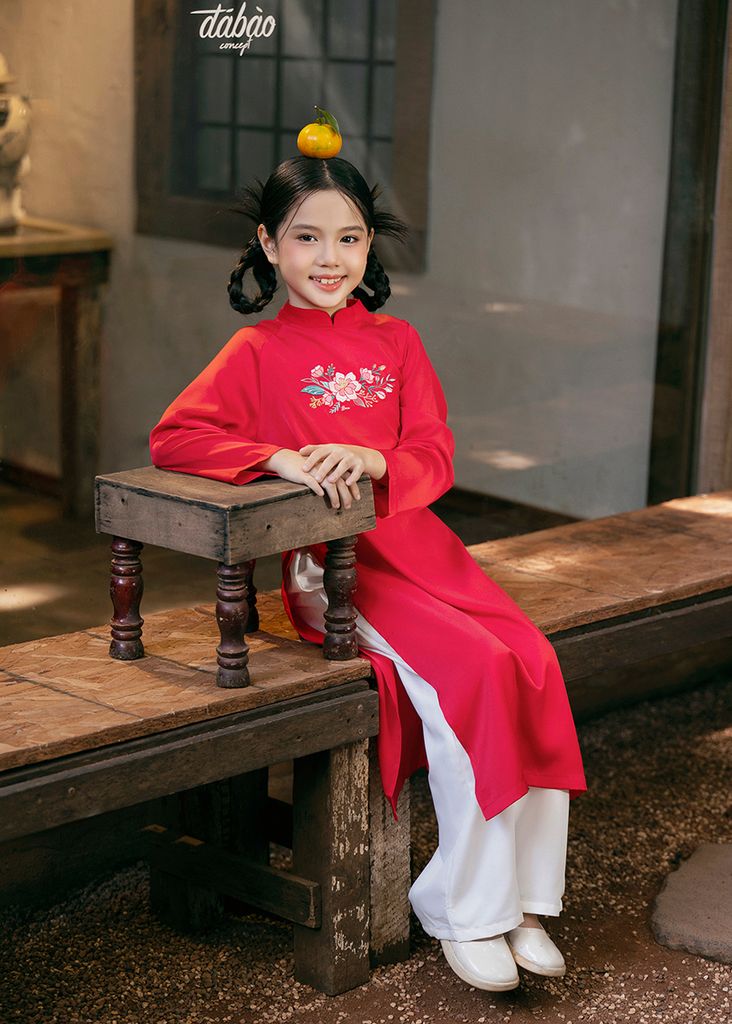 Set Áo Dài Thêu Cao Cấp Bé Gái Đỏ Hoa Xuân