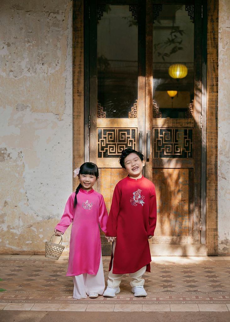 Set Áo Dài Thêu Cao Cấp Bé Gái Hồng Vườn Xuân