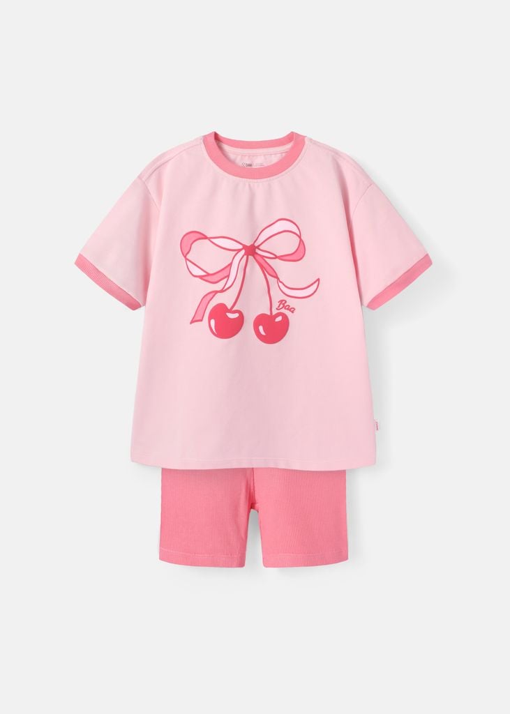 Set Thun Form Rộng Phối Quần Biker Bé Gái Hồng Cherry