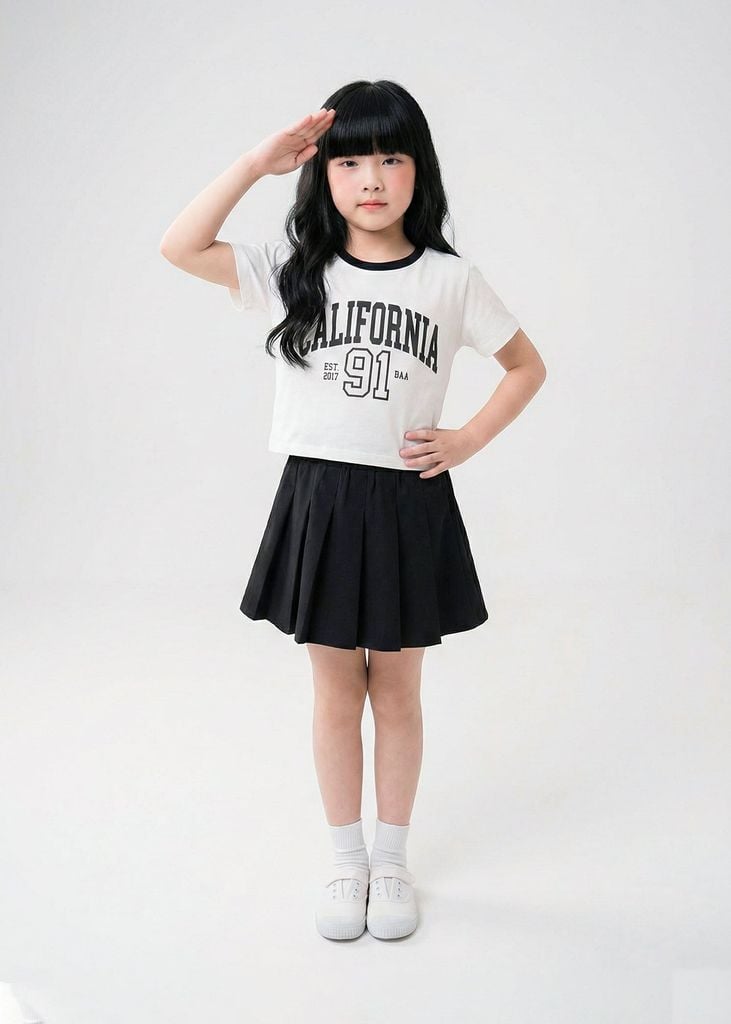 Set Thun Ngắn Tay & Chân Váy Xếp Ly Bé Gái Trắng Phối Xám California