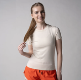  Áo thun nữ - Women's Club Short Sleeve Crew Neck (Sandstone/Vàng cát) 