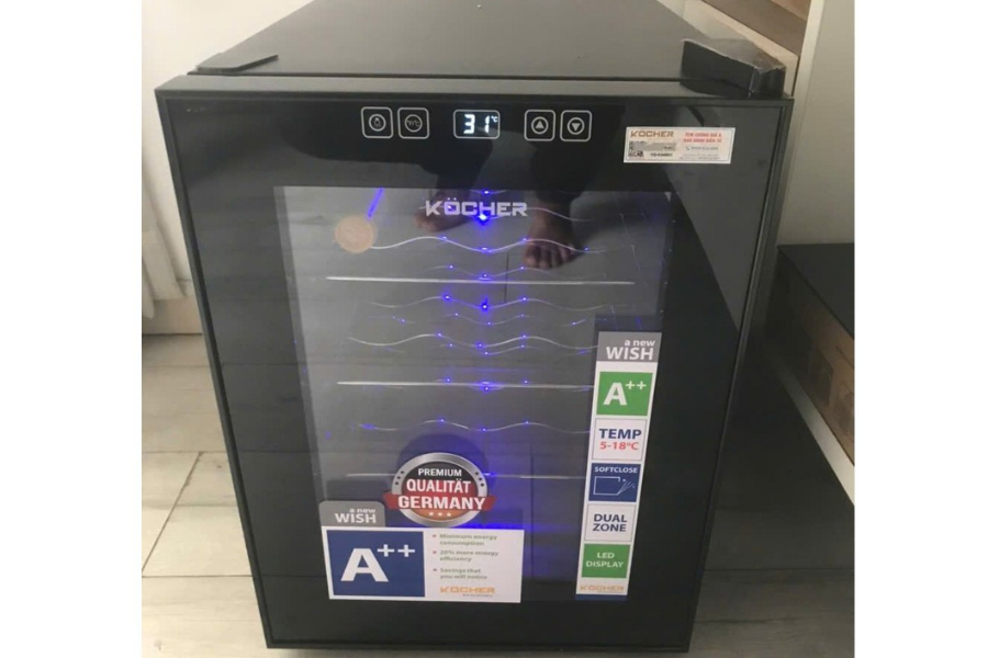 Tủ rượu vang Kocher KWEU-1012B PRO