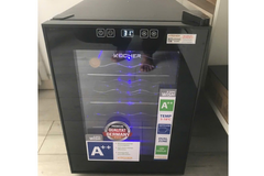 Tủ rượu vang Kocher KWEU-1012B PRO