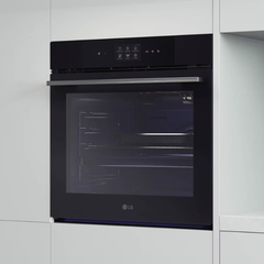 Lò nướng LG WSED7667M InstaView màu đen 76 lít