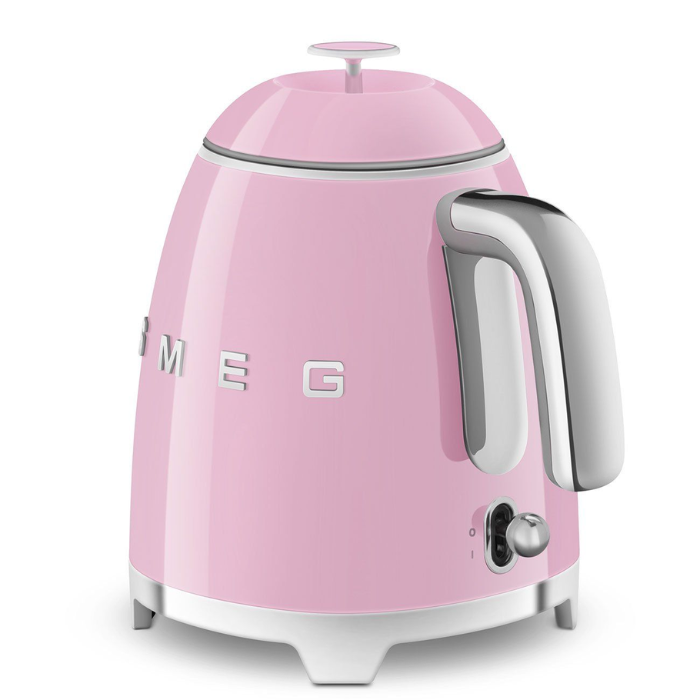 Ấm đun siêu tốc Smeg KLF05PBEU màu hồng bóng