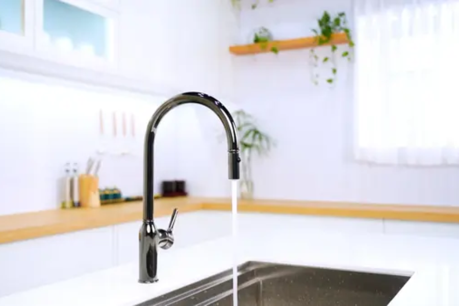 Vòi rửa chén Nobili RING NB130LTB nóng lạnh