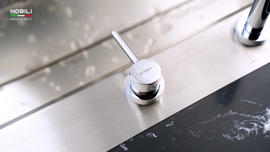 Vòi rửa chén Nobili TABLE NB242 nóng lạnh