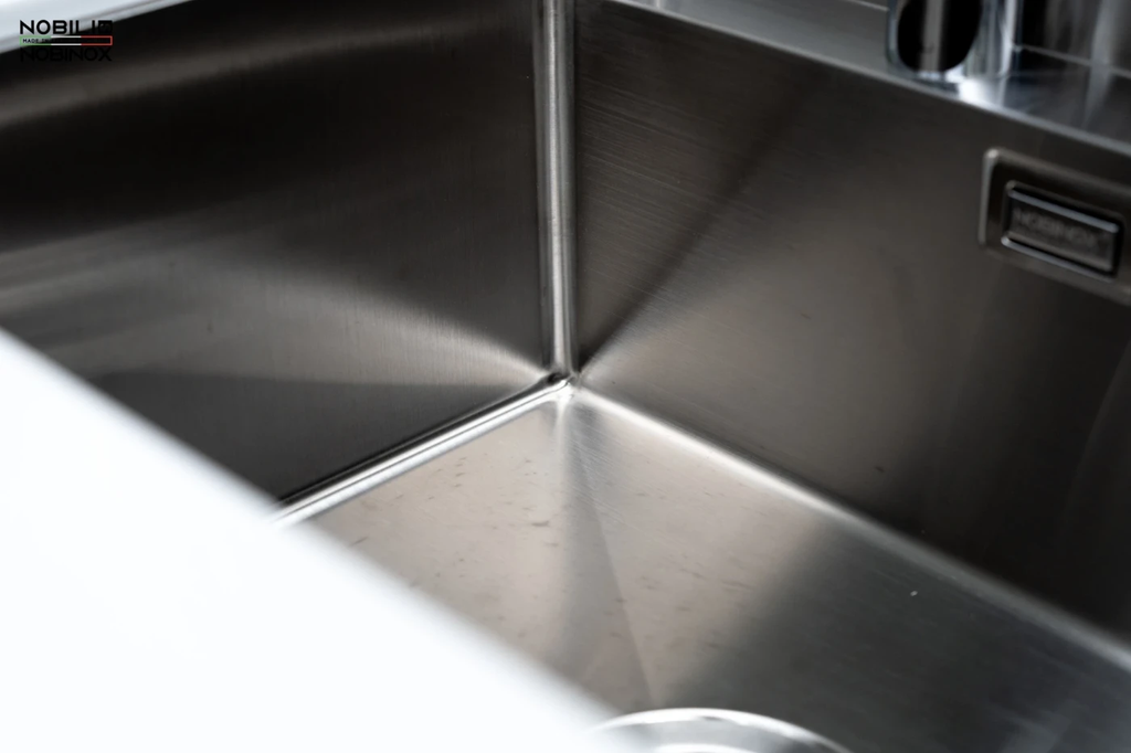 Chậu rửa chén Nobinox LUMIA NJ558B 1 hộc