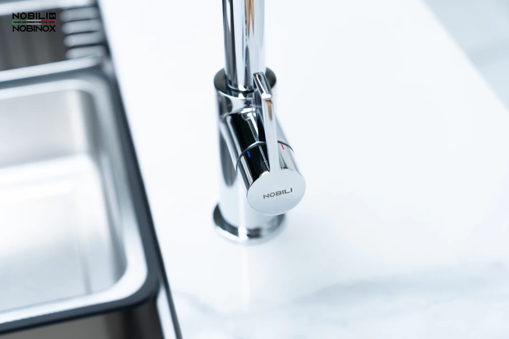 Vòi rửa chén Nobili FLAG NB205 nóng lạnh