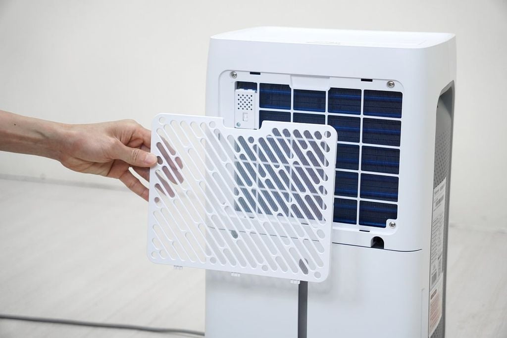 Máy lọc không khí Fujihome DH18W