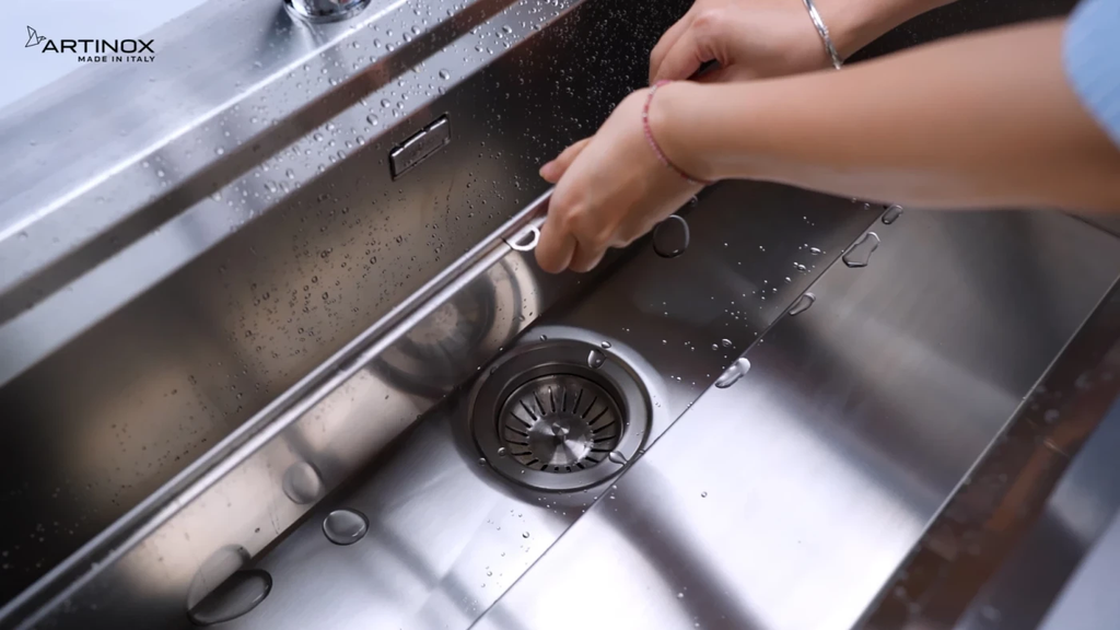 Chậu rửa chén Artinox MOSE NA808 1 hộc