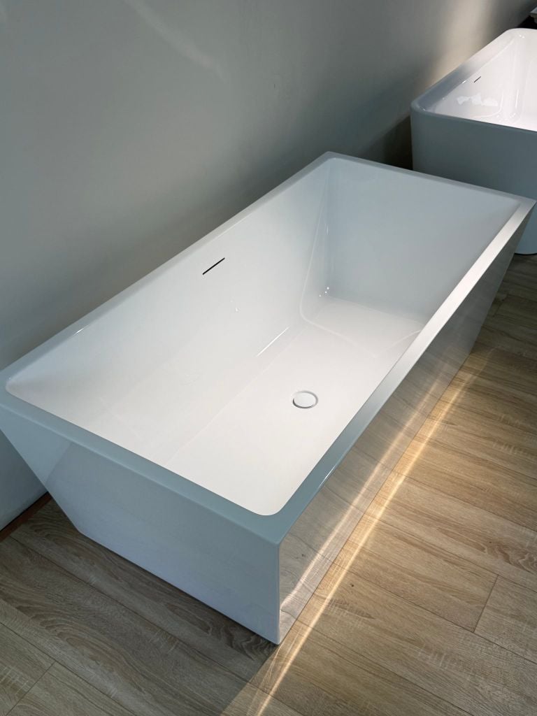 Bồn tắm Maadela MB 7714-67