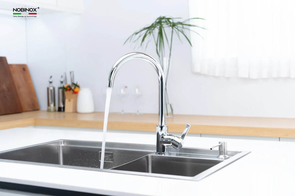 Vòi rửa chén Nobinox LOREN NX522 nóng lạnh
