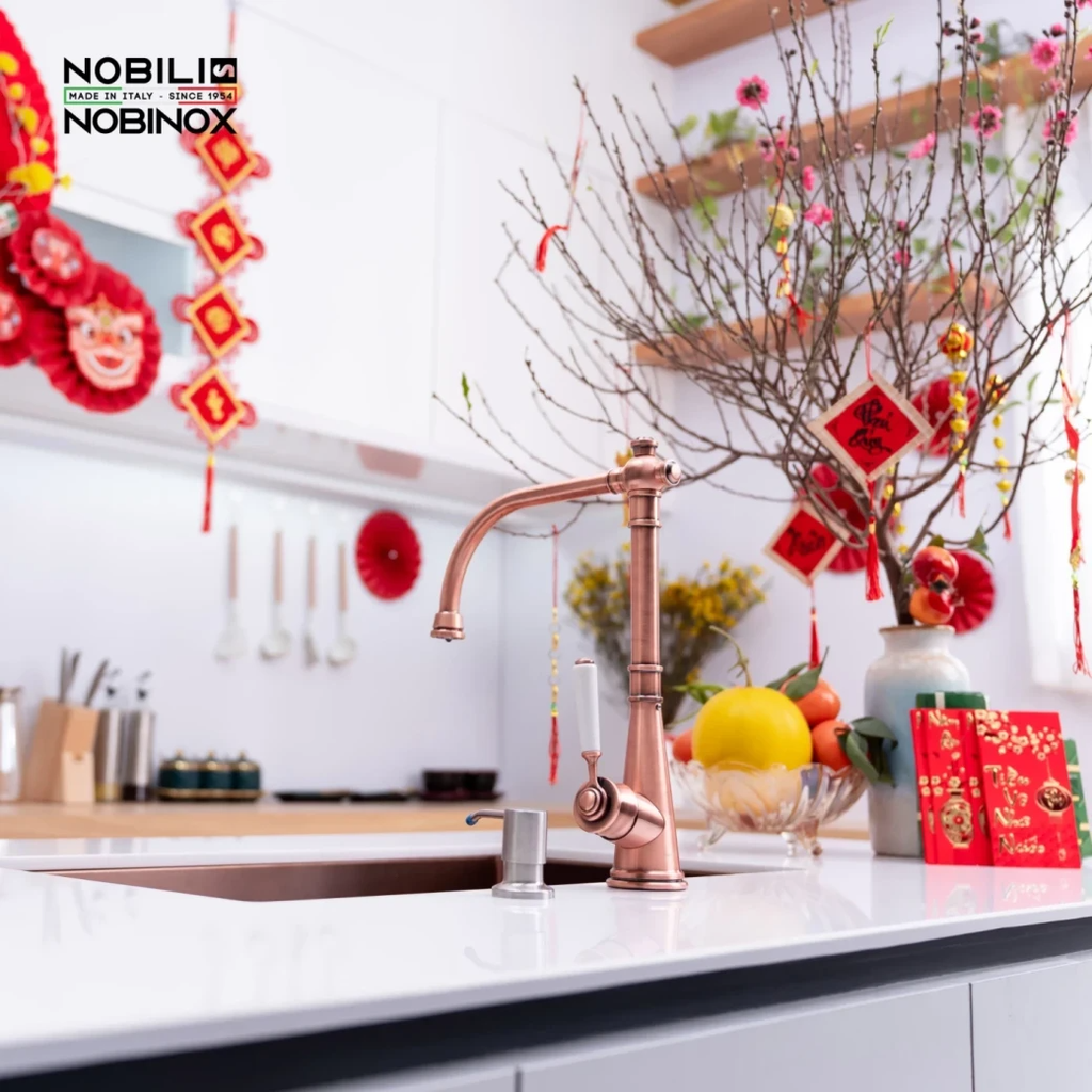 Vòi rửa chén Nobili CHARLIE NB255C tân cổ điển nóng lạnh