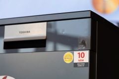 Máy rửa chén Toshiba DW-15F7(G)-VN