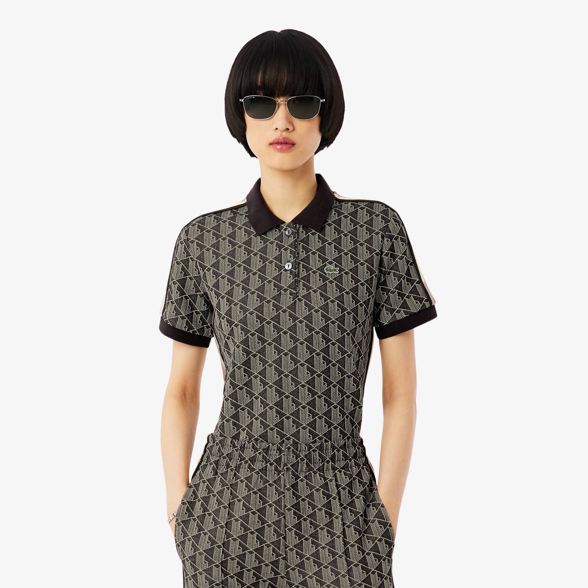 Áo Polo Lacoste Nữ Ôm Dáng Họa Tiết Monogram Chất Vải Jacquard