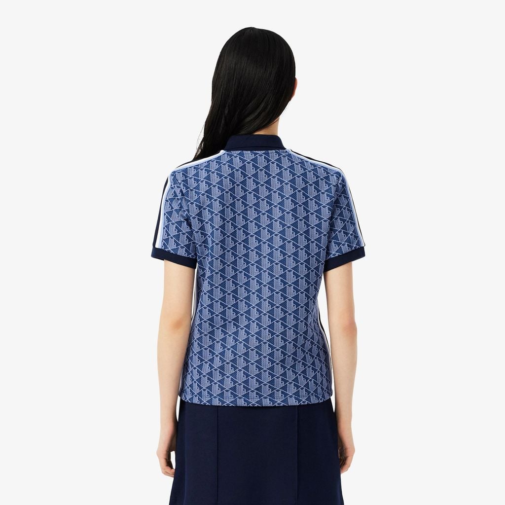 Áo Polo Lacoste Nữ Ôm Dáng Họa Tiết Monogram Chất Vải Jacquard